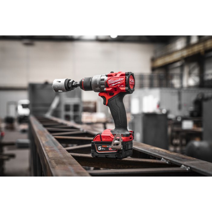 Дриль-шуруповерт акумуляторний безщітковий MILWAUKEE, M18 FDD3-0X,158Нм (каркас, кліпса для ременя, бічна ручка, HD кейс) Дриль-шуруповерт акумуляторний безщітковий MILWAUKEE, M18 FDD3-0X,158Нм (каркас, кліпса для ременя, бічна ручка, HD кейс)
