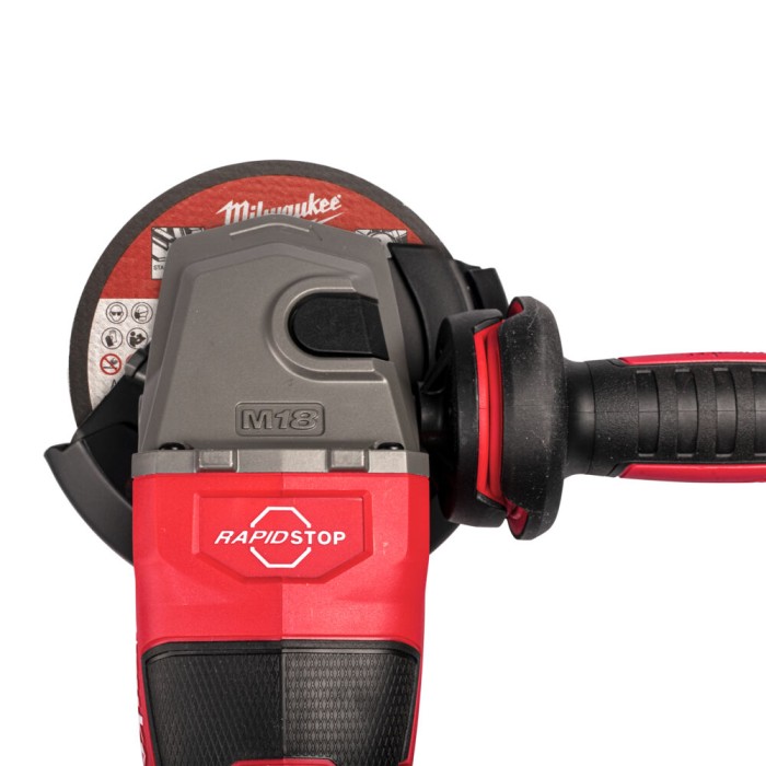 Шліфмашина кутова - болгарка акумуляторна безщіткова MILWAUKEE, M18 FHSAG125XB2-802X, 1800Вт діаметр 125мм (зарядний пристрій M1 Шліфмашина кутова - болгарка акумуляторна безщіткова MILWAUKEE, M18 FHSAG125XB2-802X, 1800Вт діаметр 125мм (зарядний пристрій M1
