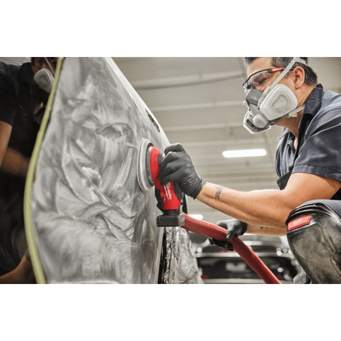 Шліфмашина ексцентрикова акумуляторна безщіткова MILWAUKEE M12 FROS5-502X, діаметр150мм (зарядний пристрій С12 С, 2 акумулятори Шліфмашина ексцентрикова акумуляторна безщіткова MILWAUKEE M12 FROS5-502X, діаметр150мм (зарядний пристрій С12 С, 2 акумулятори