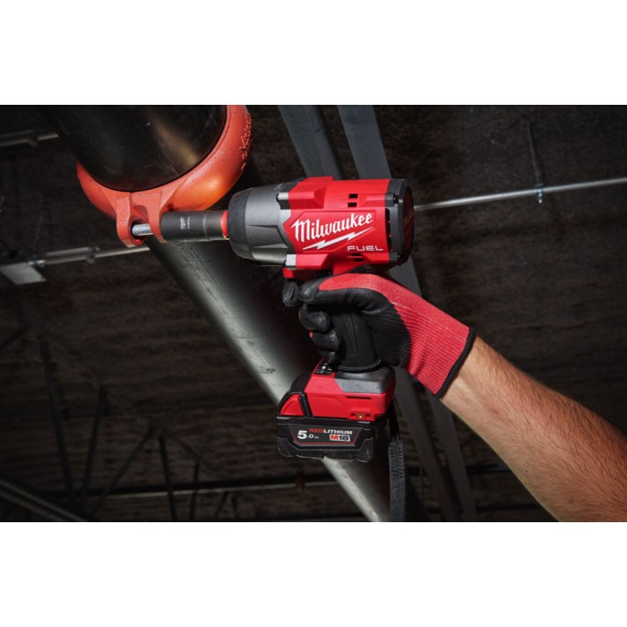 Гайковерт акумуляторний безщітковий 1/2'' MILWAUKEE, M18 FHIW2F12-0, 2034Нм, з кільцем (каркас, картонне пакування) Гайковерт акумуляторний безщітковий 1/2'' MILWAUKEE, M18 FHIW2F12-0, 2034Нм, з кільцем (каркас, картонне пакування)
