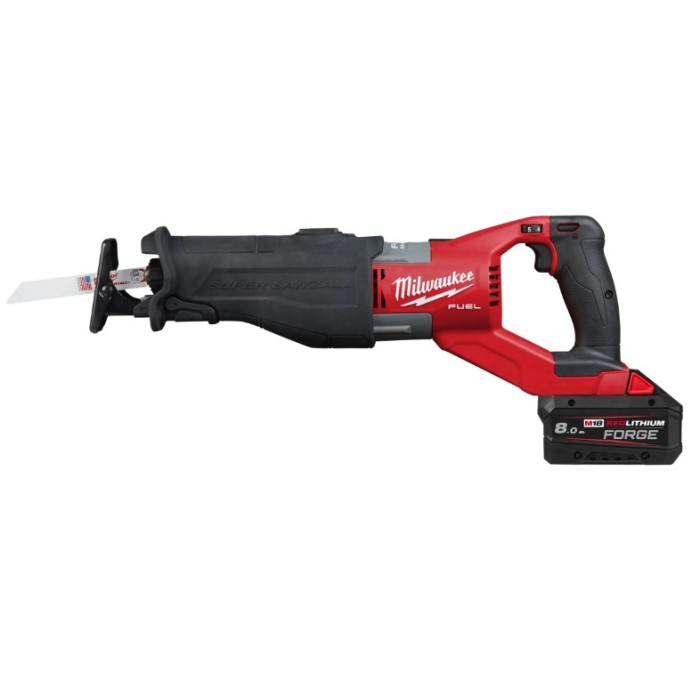 Пила шабельна акумуляторна MILWAUKEE, M18 FSX-801C (зарядний пристрій M12-18 FC, 1 акумулятор M18 FB8 8Аг, полотно, кейс) Пила шабельна акумуляторна MILWAUKEE, M18 FSX-801C (зарядний пристрій M12-18 FC, 1 акумулятор M18 FB8 8Аг, полотно, кейс)
