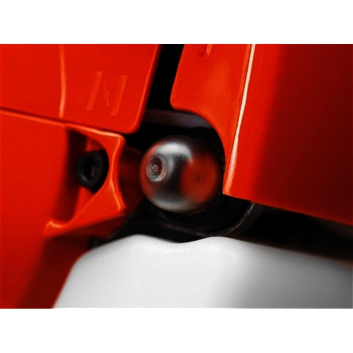 Мотокоса HUSQVARNA 135R (9666048-01) Мотокоса HUSQVARNA 135R (9666048-01)