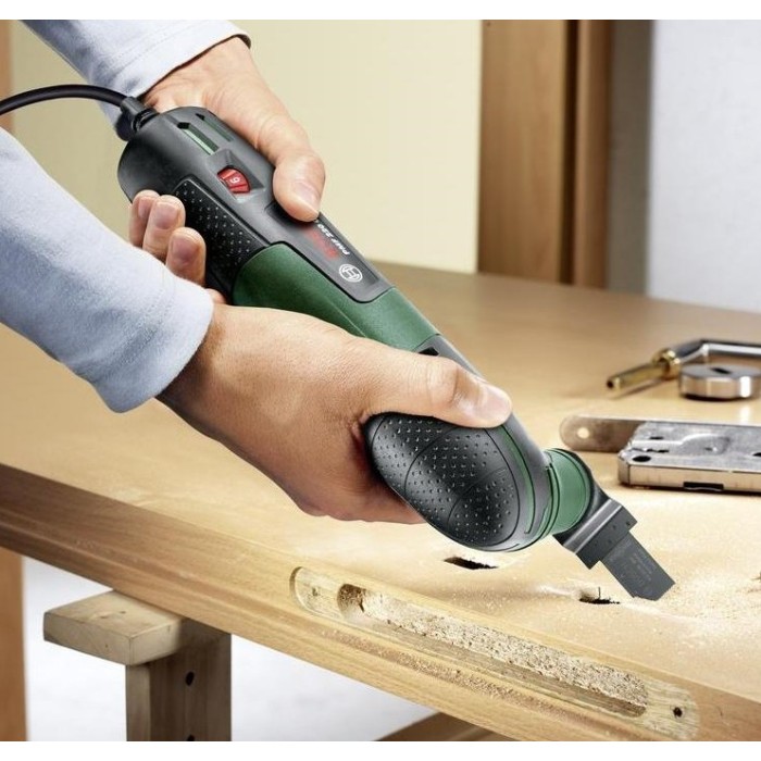 Багатофункційний інструмент BOSCH PMF 220 CE (0603102020) Багатофункційний інструмент BOSCH PMF 220 CE (0603102020)