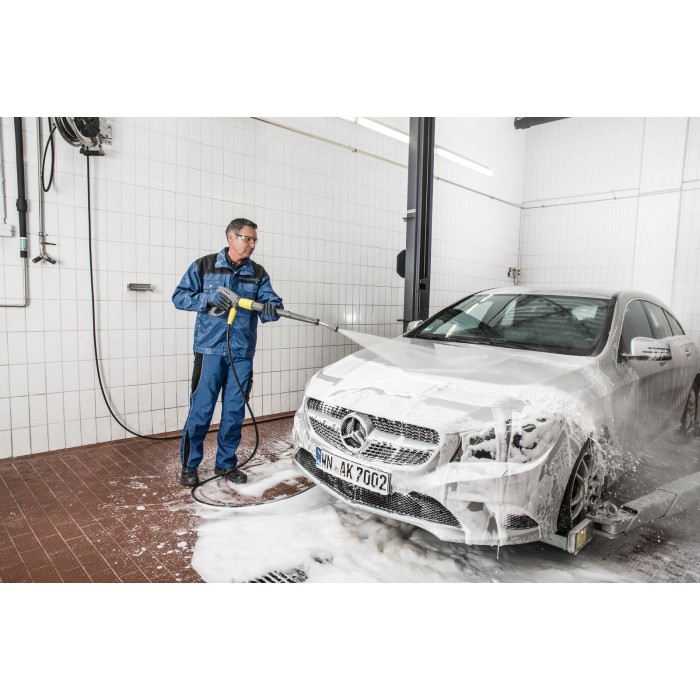 Мийка високого тиску електрична KARCHER HDS 8/18-4 M (1.077-908.0) Мийка високого тиску електрична KARCHER HDS 8/18-4 M (1.077-908.0)