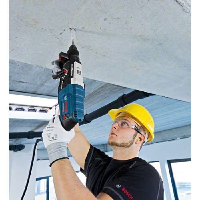 Перфоратор BOSCH GBH 2-28 Professional (0611267500) Перфоратор BOSCH GBH 2-28 Professional (0611267500)