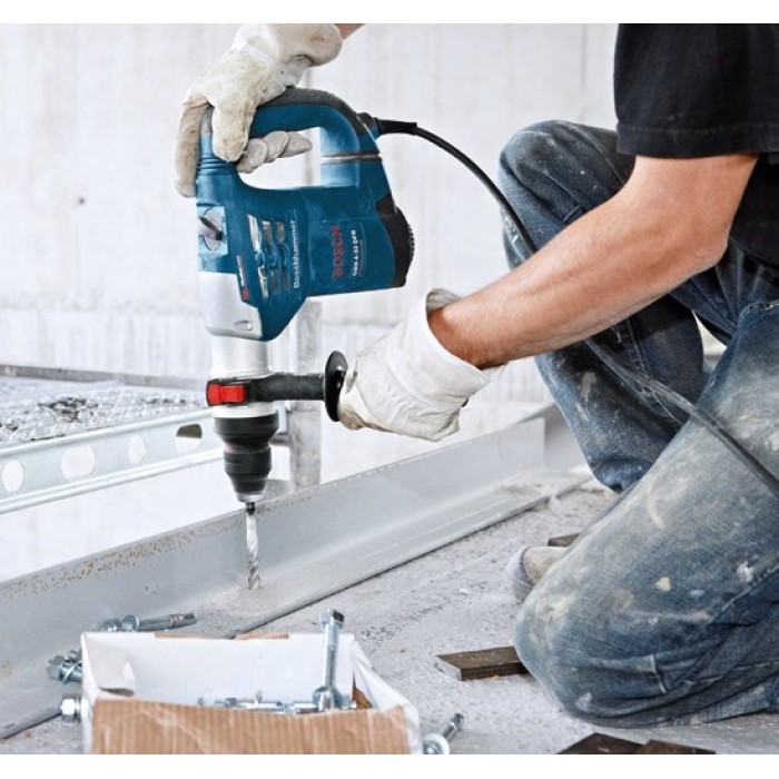 Перфоратор BOSCH GBH 4-32 DFR Professional (0611332100) Перфоратор BOSCH GBH 4-32 DFR Professional (0611332100)