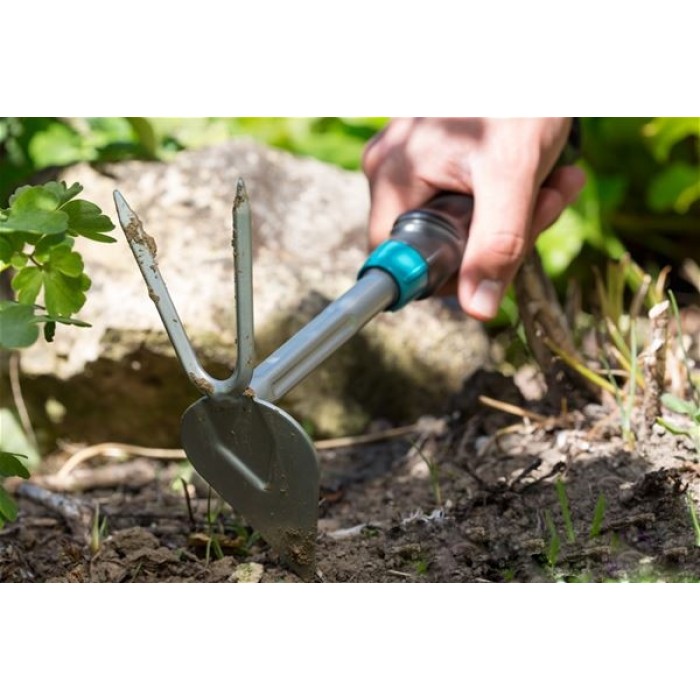 Ручна сапка GARDENA ergo (08955-20.000.00) Ручна сапка GARDENA ergo (08955-20.000.00)