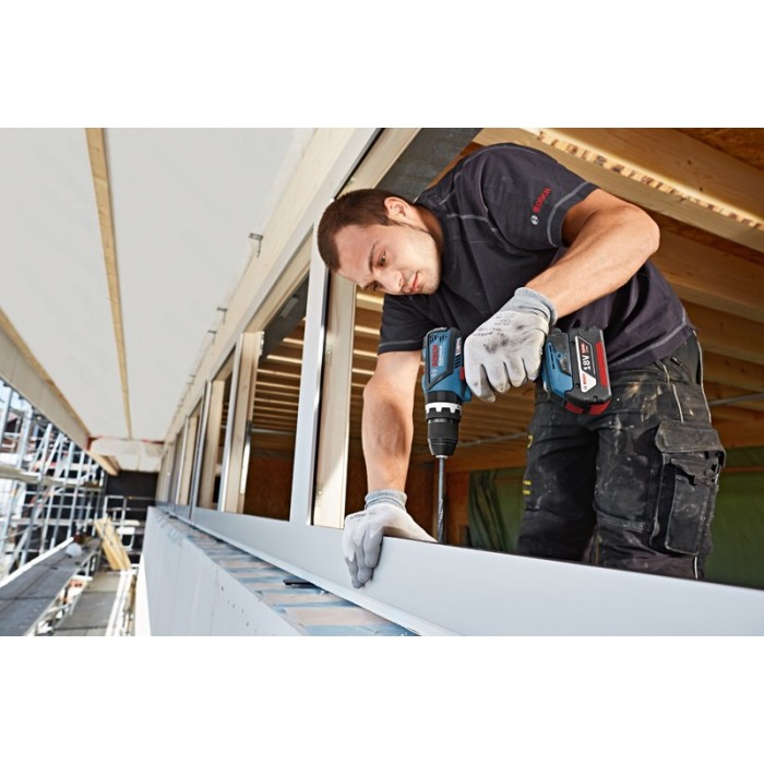 Акумуляторний шуруповерт BOSCH GSB 18 V-EC Professional (06019E9100) Акумуляторний шуруповерт BOSCH GSB 18 V-EC Professional (06019E9100)