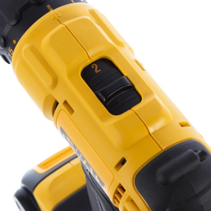 Акумуляторний шуруповерт DeWALT DCD771S2 DCD771S2 Акумуляторний шуруповерт DeWALT DCD771S2 DCD771S2