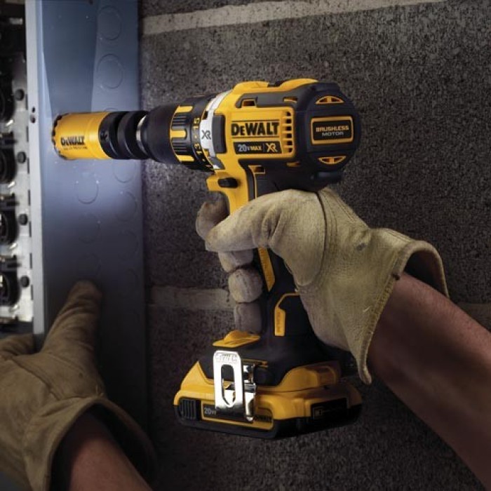 Акумуляторний шуруповерт DeWALT DCD 790 D2 DCD 790 D2 Акумуляторний шуруповерт DeWALT DCD 790 D2 DCD 790 D2