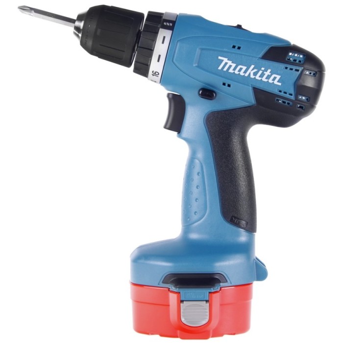 Акумуляторний шуруповерт MAKITA 6281DWALE Акумуляторний шуруповерт MAKITA 6281DWALE