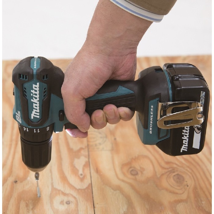 Акумуляторний шуруповерт MAKITA DDF483Z (без акумулятора) Акумуляторний шуруповерт MAKITA DDF483Z (без акумулятора)