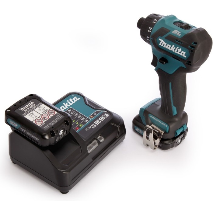 Акумуляторний шуруповерт MAKITA DF032DWME Акумуляторний шуруповерт MAKITA DF032DWME