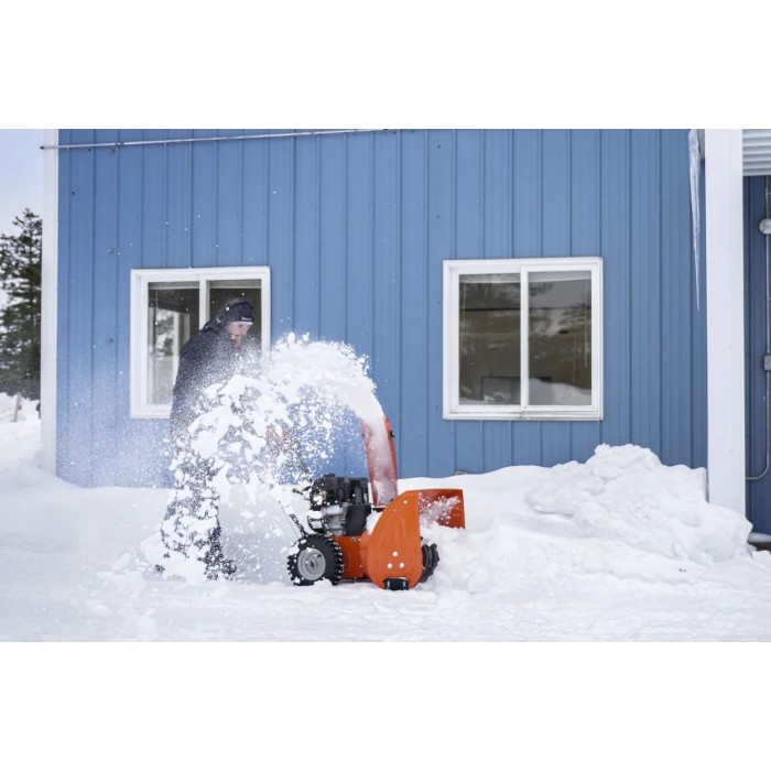 Сніговідкидач HUSQVARNA ST 124 (9704493-02) Сніговідкидач HUSQVARNA ST 124 (9704493-02)