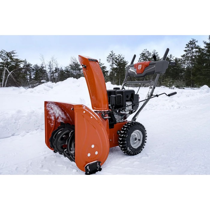 Сніговідкидач HUSQVARNA ST 124 (9704493-02) Сніговідкидач HUSQVARNA ST 124 (9704493-02)