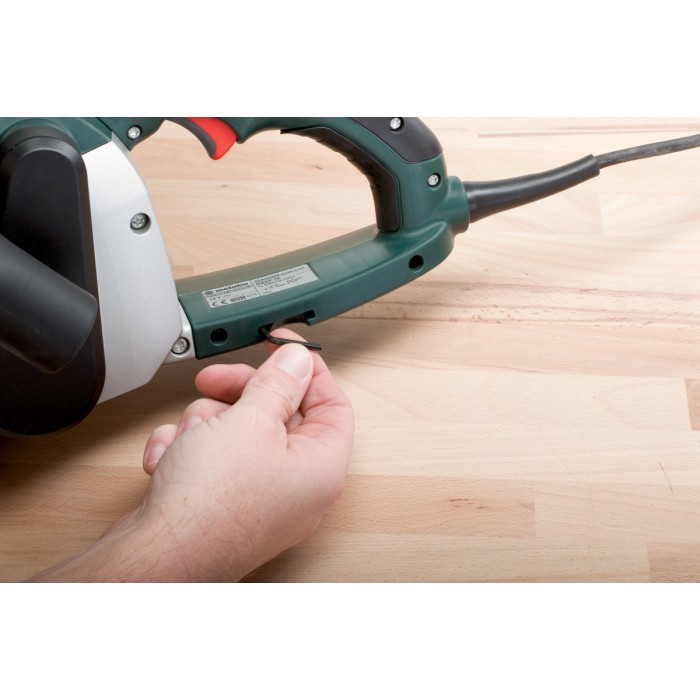 Стрічкова шліфувальна машина METABO BAE 75 (600375000) Стрічкова шліфувальна машина METABO BAE 75 (600375000)