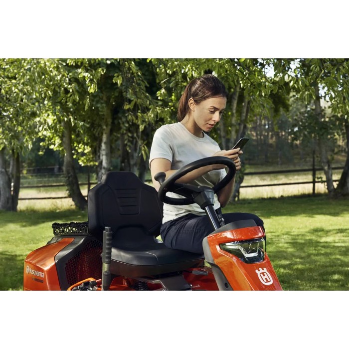 Садовий райдер HUSQVARNA R 320X AWD (9705426-01) Садовий райдер HUSQVARNA R 320X AWD (9705426-01)