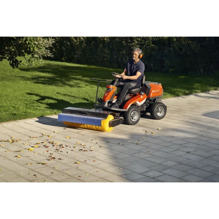 Садовий райдер HUSQVARNA R 320X AWD (9705426-01) Садовий райдер HUSQVARNA R 320X AWD (9705426-01)