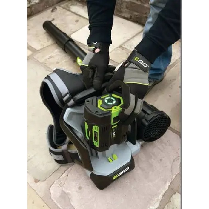 Акумуляторний повітродувний пристрій ранцевий EGO LB6000E (82866) Акумуляторний повітродувний пристрій ранцевий EGO LB6000E (82866)
