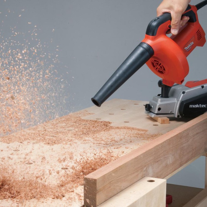 Акумуляторний повітродувний пристрій MAKITA M4000 Акумуляторний повітродувний пристрій MAKITA M4000