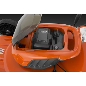 Газонокосарка акумуляторна HUSQVARNA LC 142iS КІТ (АКБ+ЗП) (9705419-02)