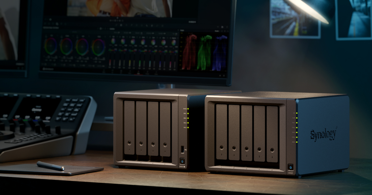 NAS Synology DS925+ із вбудованими 2.5GbE портами для резервних копій і спільного доступу до файлів